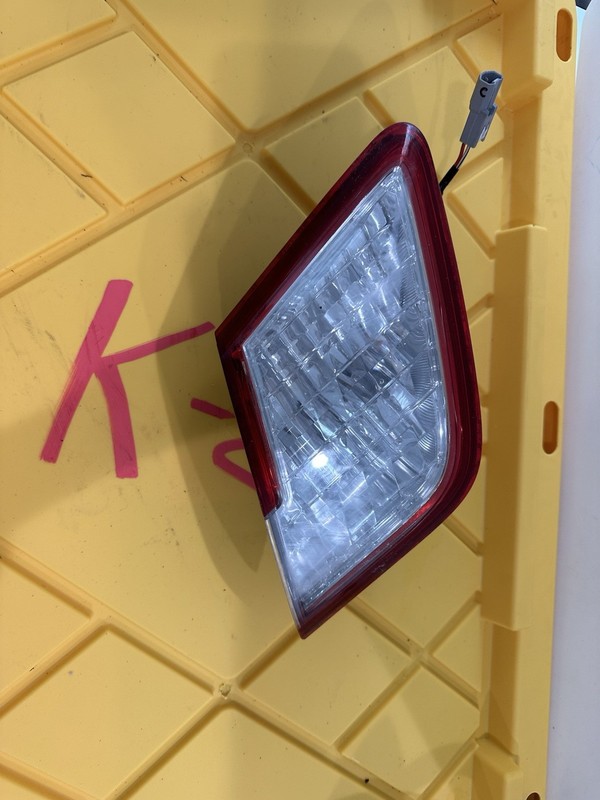 2007-2009 TOYOTA CAMRY Passenger Tail Light Decklid Mounted With Red Outline