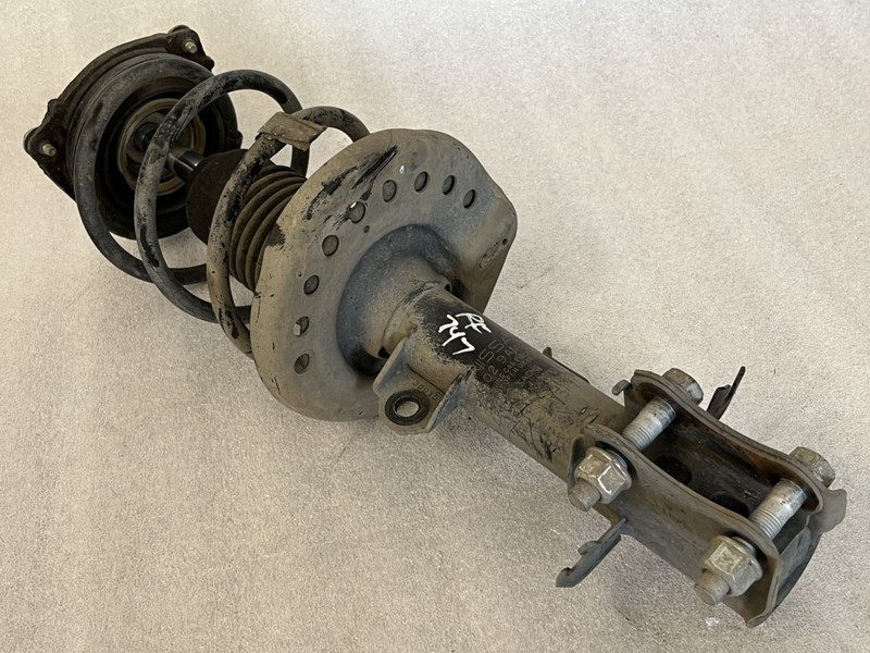 2013-2019 NISSAN SENTRA SV RIGHT PASSENGER SIDE FRONT STRUT SPRING
