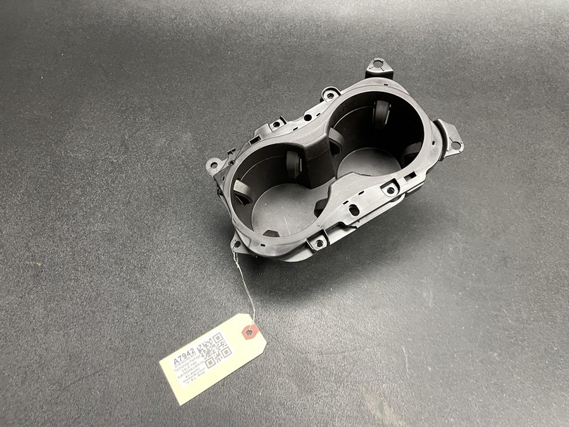 Center Console Cup Holder 2018 Acura MDX 77284-TZ5-A12ZA 2017 2019 2020