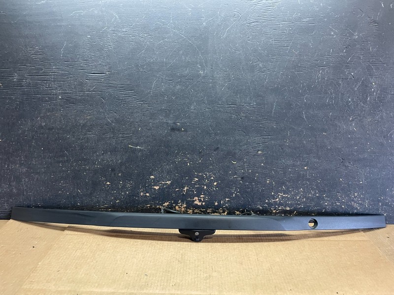 2016-2019 Ford Explorer Interceptor Rear Tailgate Molding With Camera aa9029 DG