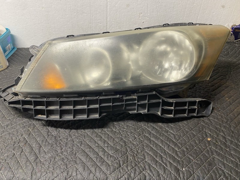 2008-2012 Honda Accord Left Driver Side Headlight Assembly