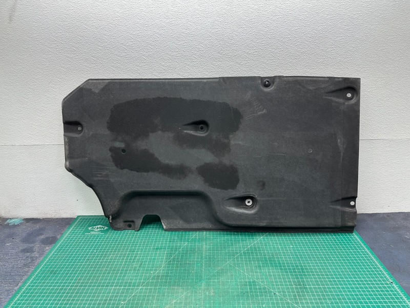 18-23 KIA STINGER - REAR LEFT SIDE FLOOR UNDER BODY SPLASH SHIELD COVER OEM