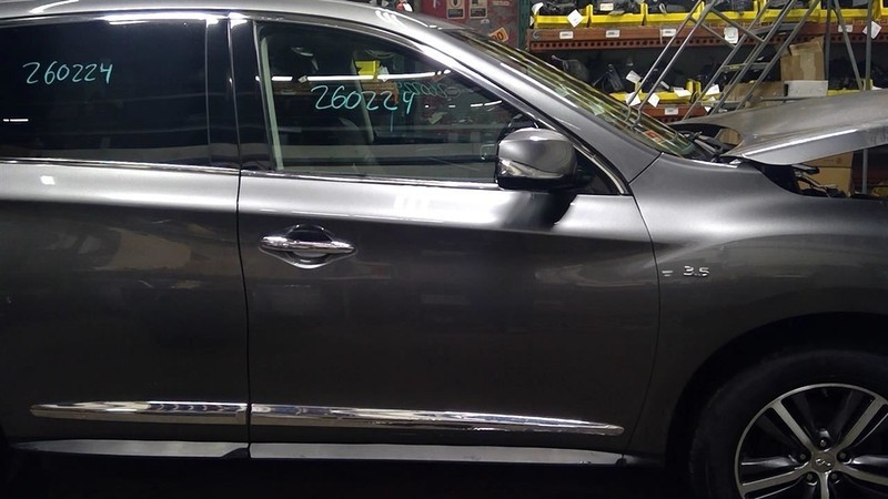 Passenger Right Front Door Fits 16-20 INFINITI QX60 1800143