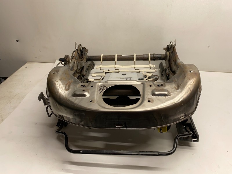 2015-2017 CHRYSLER 200 RIGHT PASSENGER SIDE FRONT SEAT TRACK FRAME MANUAL ADJUST