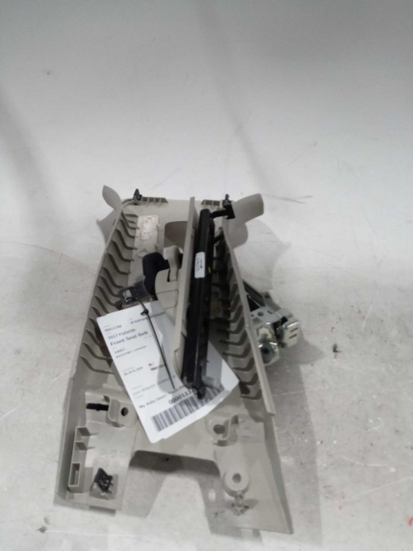 Used Front Right Seat Belt Front fits: 2017 Ford Fusion passenger retractor Fron