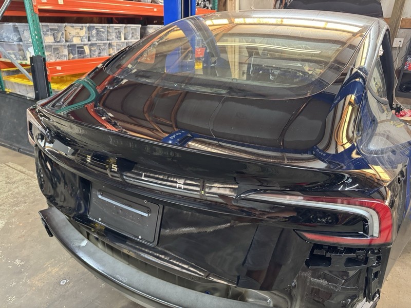 2024-2025 TESLA MODEL 3 REAR TRUNK TAILGATE DECKLID OEM 36128