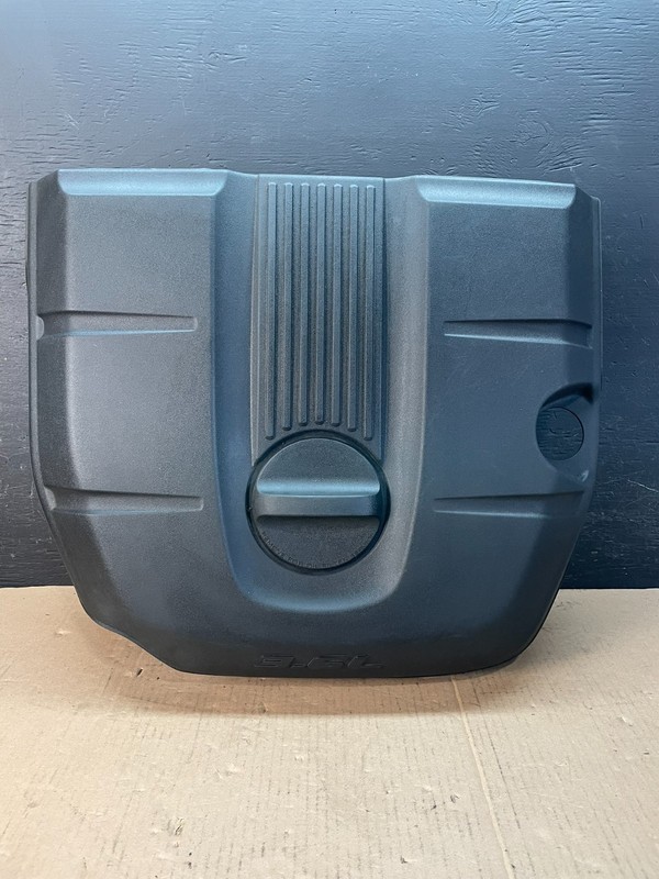 2012 to 2014 Jeep grand Cherokee 3.6L Engine Cover OEM AD8443 DG