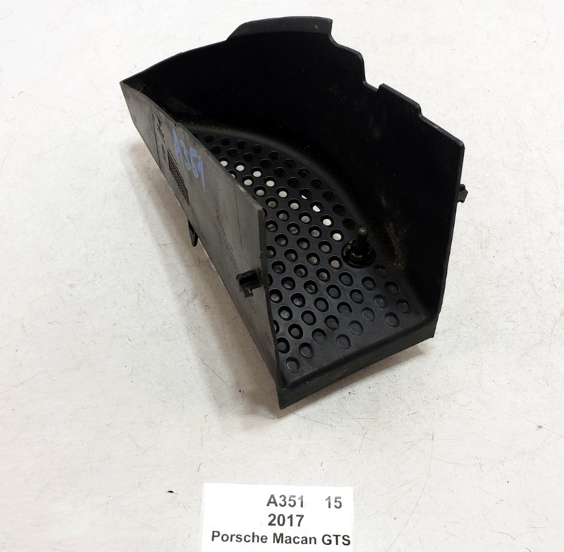 ✅ 15-18 OEM Porsche Macan GTS 95B Front Right Passenger Air Guide Trim 34k