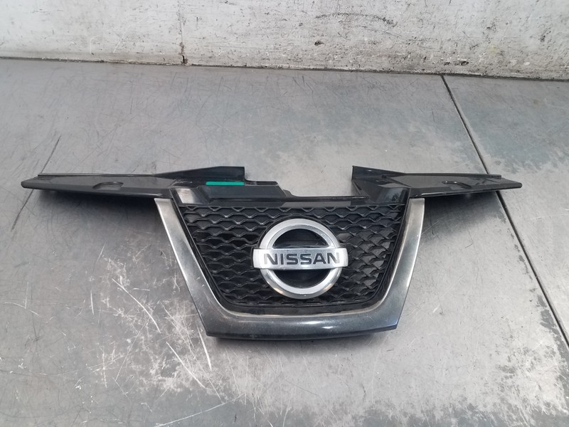 2014 Nissan Juke Nismo RS Front Center Grill #50369 X8