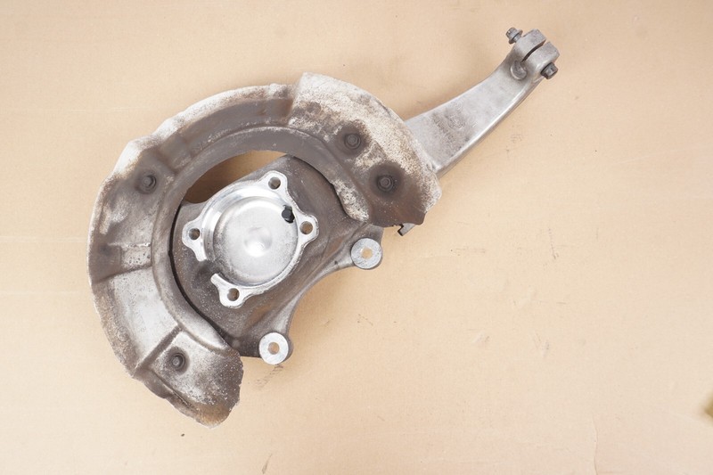 2012-2016 BMW 650I RWD Front Left Driver Wheel Spindle Knuckle Hub Bearing OEM