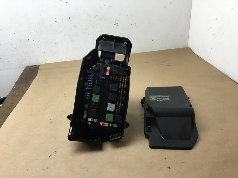 Mercedes CL550 W216 2011 4.6 Fuse Relay Junction Housing Box Cover Case 07-14 ;A