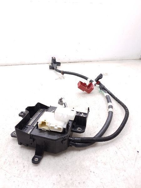 08 09 10 LEXUS LS600HL FUSE BOX W/ BATTERY CABLES