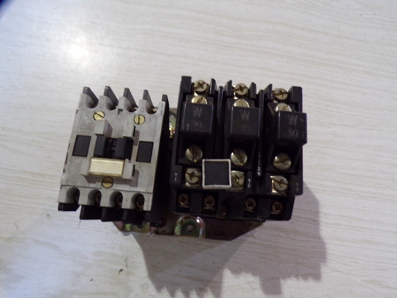 Allen Bradley 509-T0D 500-T00930 Series B Starter *FREE SHIPPING*