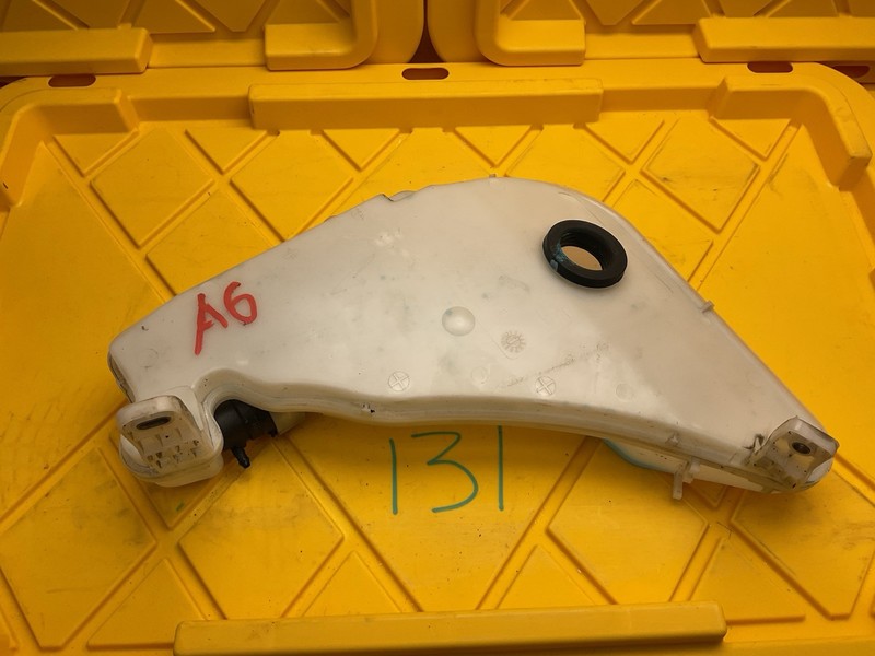 2012-2018 AUDI A6 QUATTRO C7 WINDSHIELD WIPER WASHER FLUID RESERVOIR TANK OEM