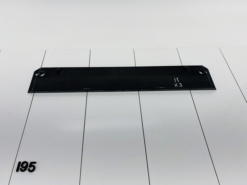 11-17 BMW X3 F25 3.0L L6 GAS ENGINE RADIATOR COMPARTMENT COVER PLATE OEM