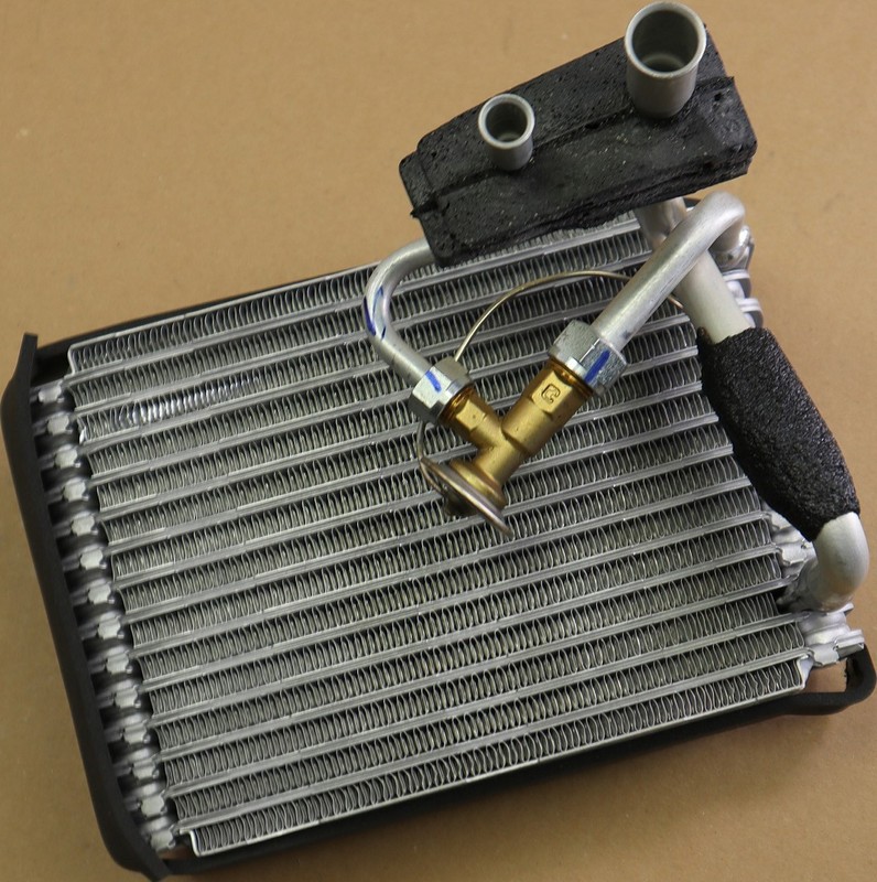 95-96 Ford Windstar Rear A/C Evaporator Core F58Z19860A OEM