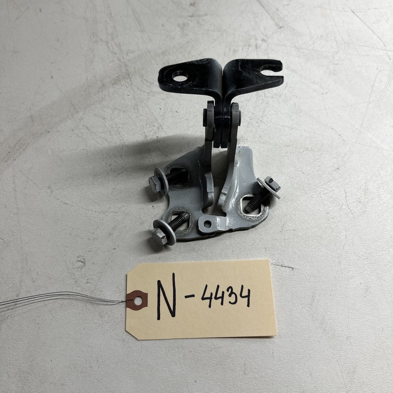 17-22 OEM TESLA Model 3 Front Right Passenger Door Upper Hinge White 4434 B74