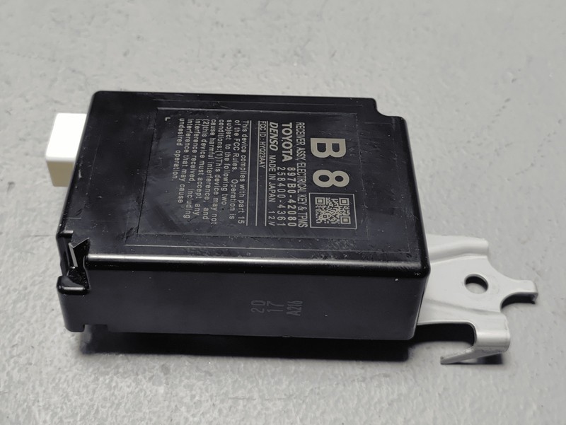 2019-2022 Toyota RAV4 Keyless Entry Receiver & Tpms Module Unit OEM