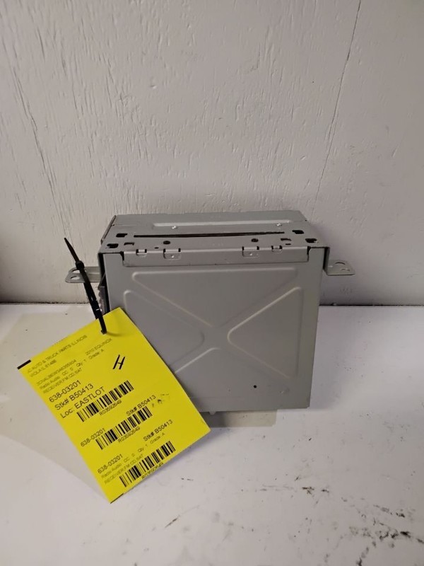 2010 Chevy Equinox Radio Receiver AM FM XM CD MP3 Opt UYE w/Satellite Opt U2K