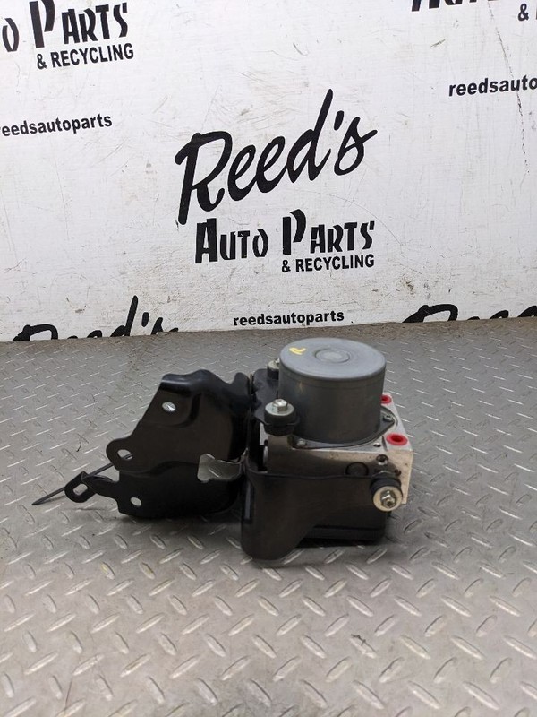 Anti-Lock Brake Part Actuator And Pump Pre-crash System Fits 17-18 RAV4 1181828