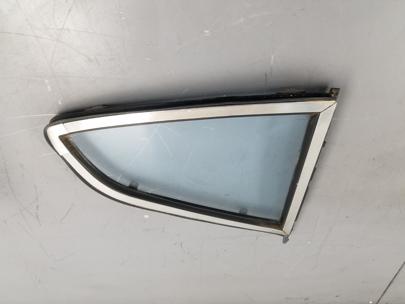 1978 Nissan 280Z Right Passenger Quarter Glass #8939 Z4