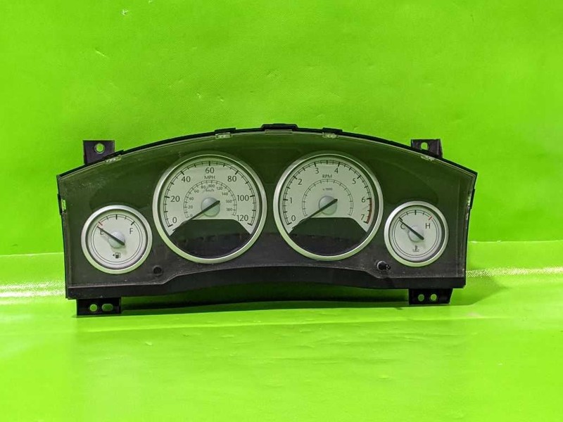 10 TOWN & COUNTRY SPEEDOMETER CLUSTER 123K MILES OEM 4429-1