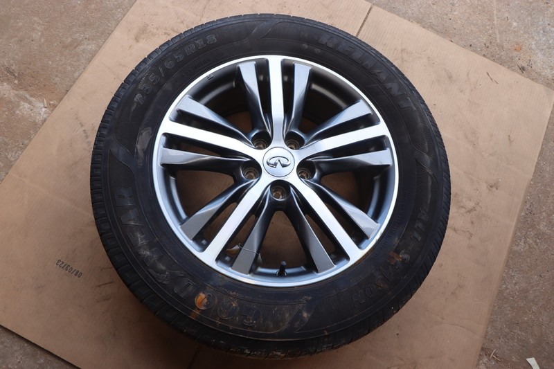 2016-2020 INFINITI QX60 WHEEL RIM TIRE GOODYEAR 235/ 65 R18 X7.5 106V ALLOY OEM