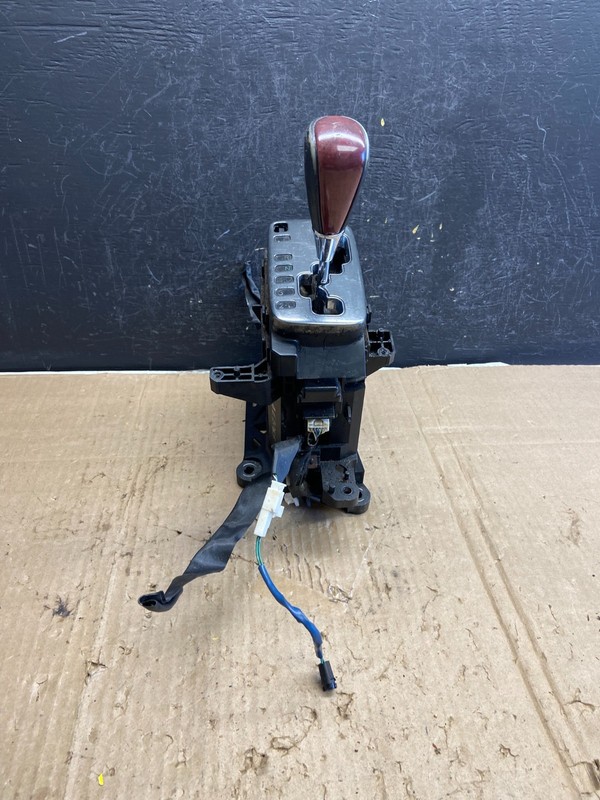2002 to 2006 Lexus ES300 Center Console Shift Shifter OEM AE2065 DG