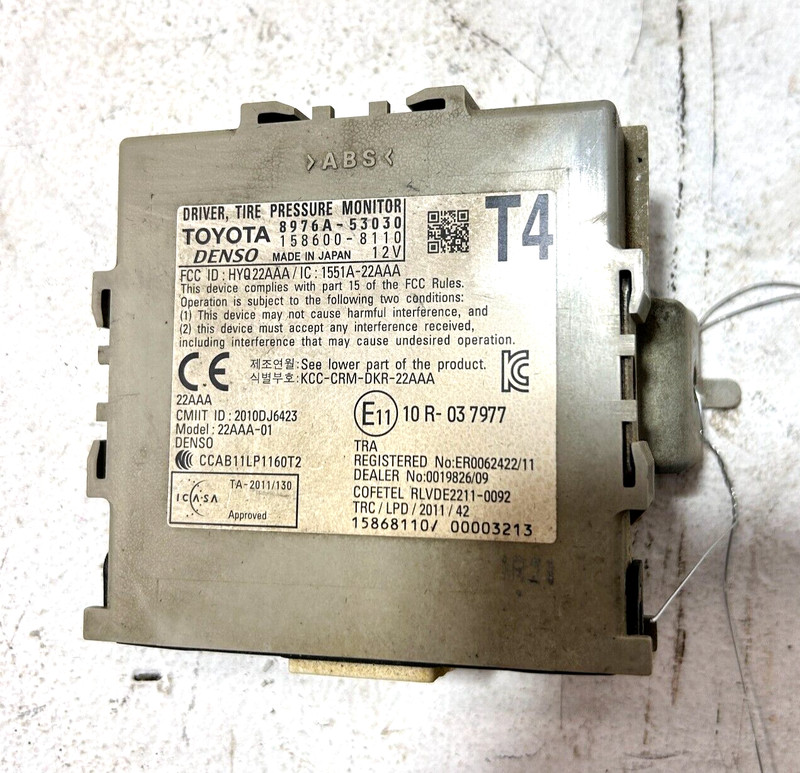Tire Pressure Monitoring System (TPMS) Sensor Transponder Lexus IS250 14-15 OEM