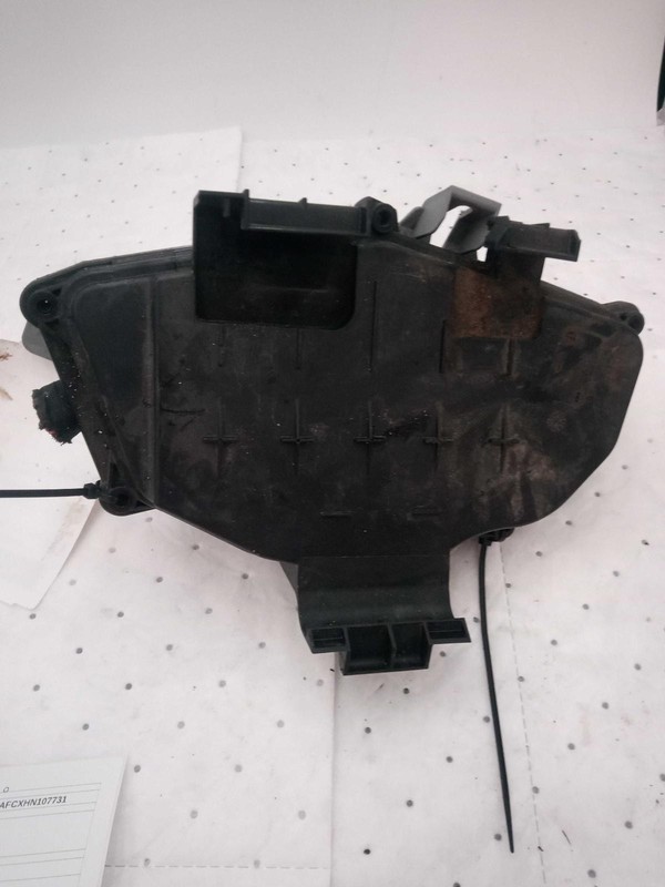 2017 Audi A6 Fuse Box 528593 Used OEM 2.0L 106K Miles White