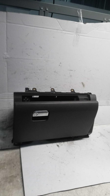 2017 Porsche Cayenne Glove Box Silver Used OEM Part NJ25-21329-527348