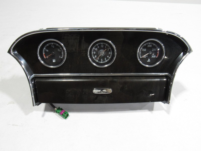 10-20 Bentley Mulsanne 2012 Dash Center Gauge Fuel Clock Temperature Trim Y2