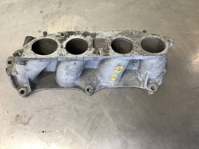 02-04 CR-V Lower Intake manifold, Injector housing,base, USED OEM
