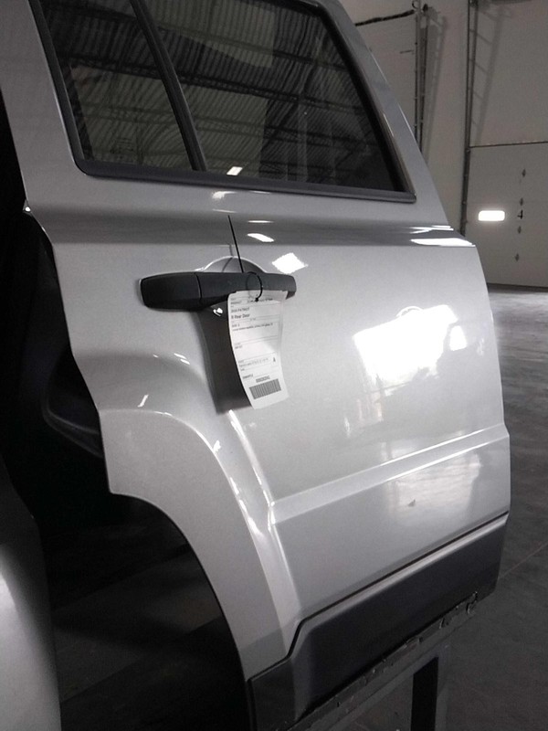 2016 Jeep Patriot Rear Right Door Grey 268360 Used 109K Miles OEM
