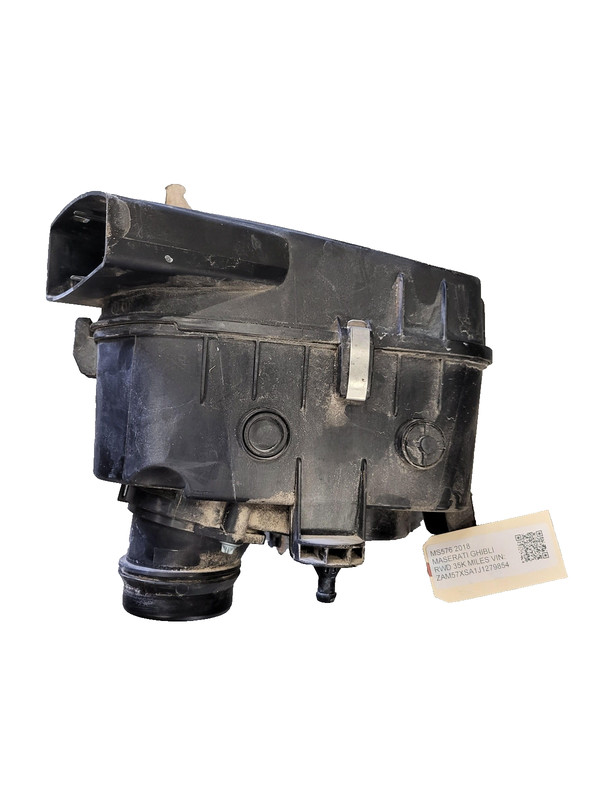 Used Oem Maserati Passenger Air Cleaner Housing Box for 2018 Ghibli Base 3.0 RWD