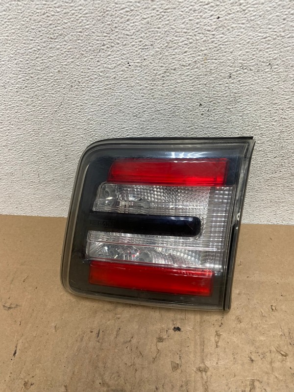 2013 to 2016 GMC Acadia Right Passenger RH Side Inner Tail Light Oem AE6597 LK