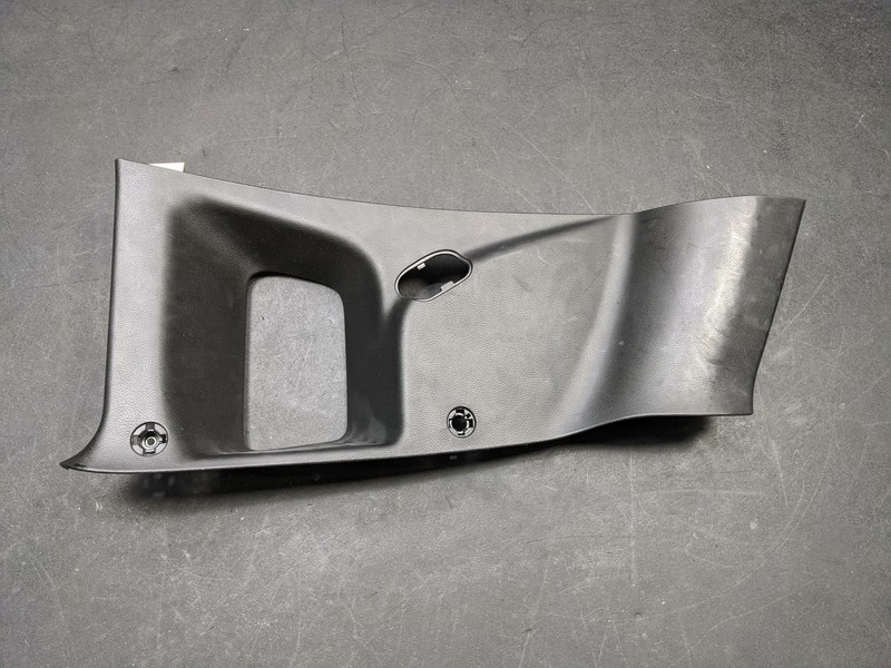 Left C-Pillar Upper Trim Panel 2018 Jeep Renegade 6UK59LXHAA 2017 - 2023