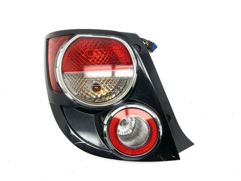Left Driver Side Tail Light Lamp Fits 2012-2016 Chevrolet Sonic Hatchback 82930