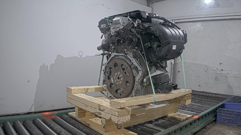 2017 Chevrolet Cruze Automatic Transmission Assembly OEM 175K Miles FWD