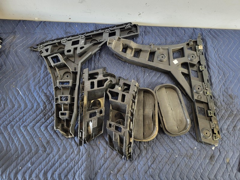 Used Oem Volkswagen Rear Bumper Brackets Quarter Pressure Vents 2022-2025 Jetta