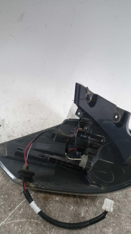2016 Nissan Rogue Right Tail Light Assembly Black OEM Used 116K Miles