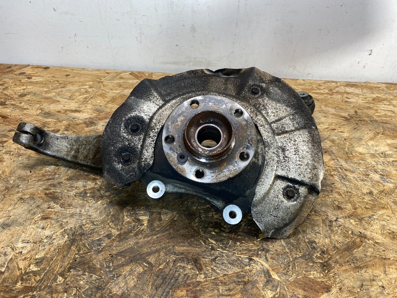 BMW F10 F12 5/6 Series AWD Front Right Lower Suspension Knuckle Hub Carrier OEM✅