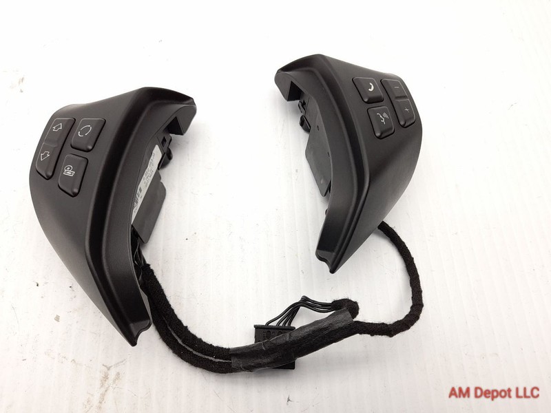 2011 BMW 335xi 335i 328i 328xi E90 E92 Steering Wheel Multifunction Button Set