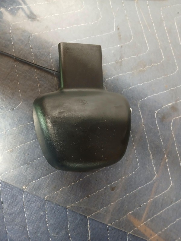 2004 MERCEDES C320 W203 RAIN SENSOR COVER TRIM OEM USED A2038220335