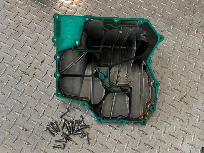 15 Seadoo Spark 900 Engine Motor Oil Sump Side Cover Case Bolts Sea Doo
