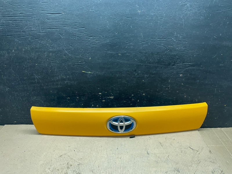 2012 2013 2014 Toyota Prius V Trunk Lid Liftgate Garnish Trim Panel OEM T0488 DG