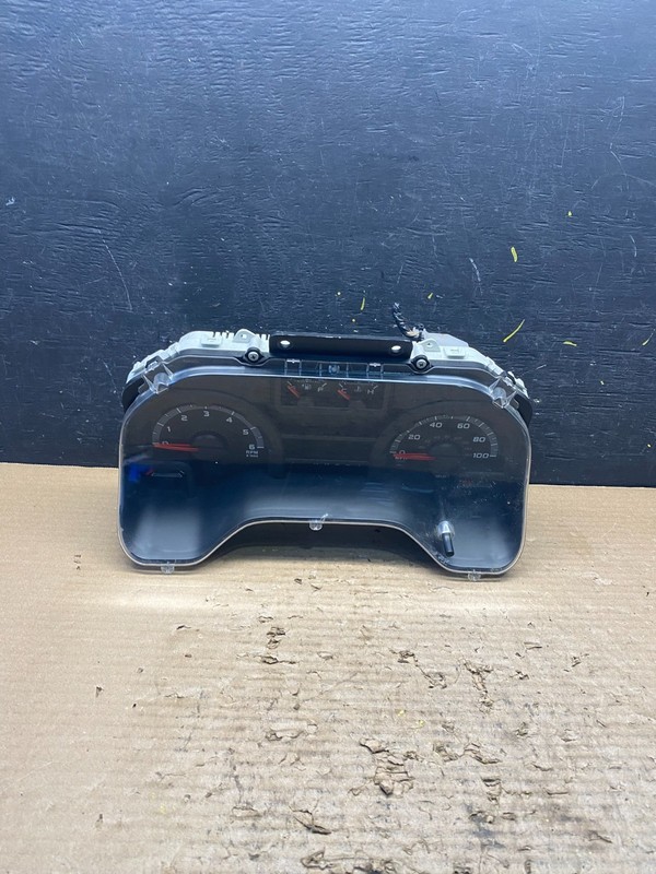 2011 to 2013 Ford E150 E250 E350 VAN Gauge Speedometer Cluster s8976 DG