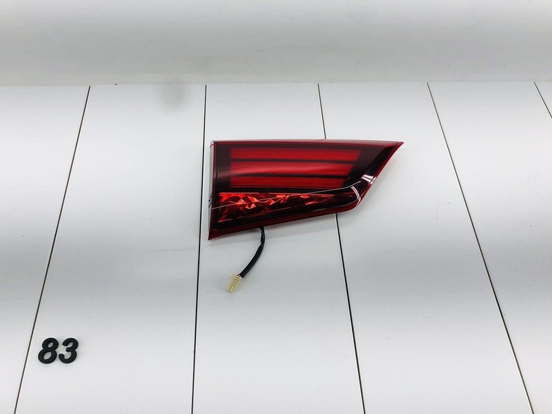 16-20 MITSUBISHI OUTLANDER REAR LEFT SIDE INNER TAIL LIGHT BRAKE STOP LAMP OEM