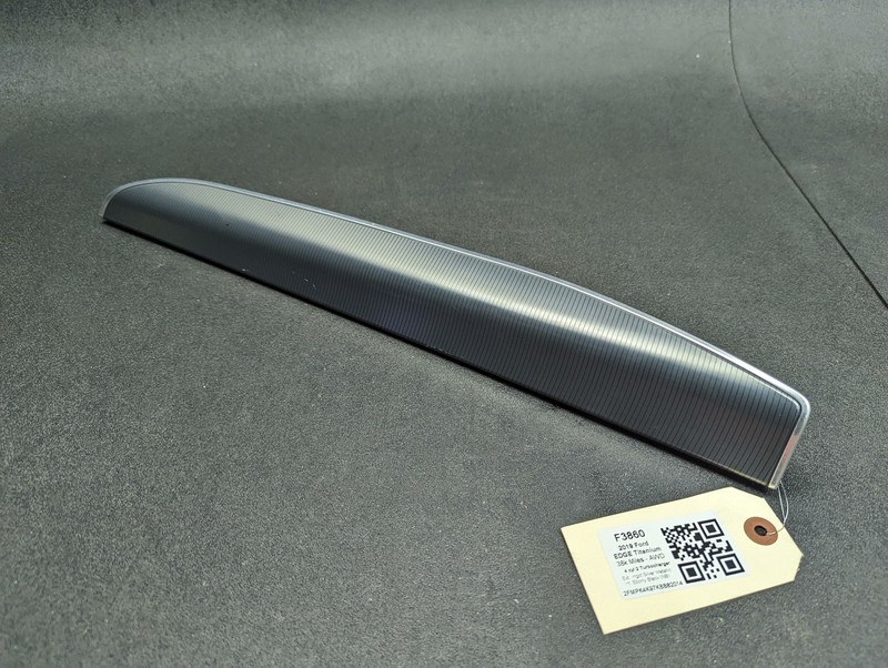 Dashboard Right Trim Molding 2019 Ford EDGE EM2B-R044D84-BDSMQ8 2015-2020 2021