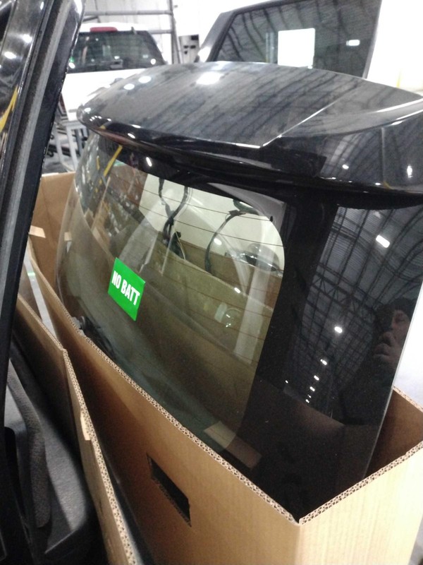 Used Deck Lid fits: 2013 Dodge Durango privacy tint glass w/rear view camera Gra